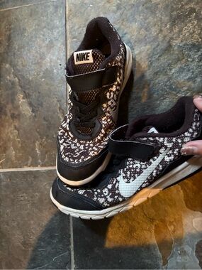 Nike Kids Black & White Patterned Sneakers